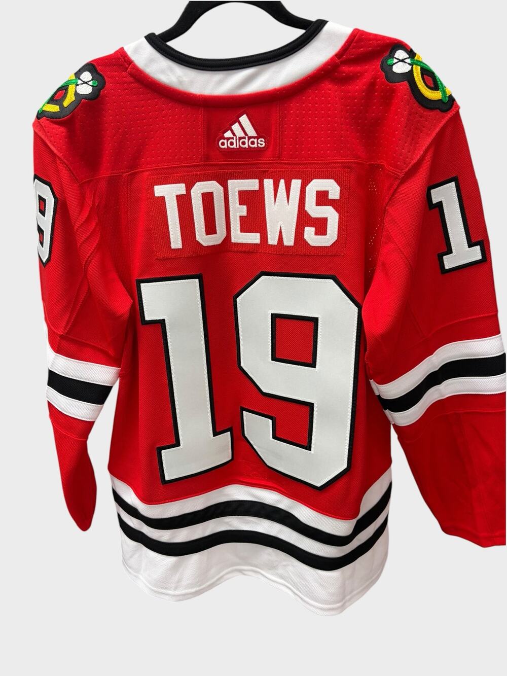 Jonathan Toews #19 Chicago Blackhawks Adidas Authentic Jersey Red Size 42 C